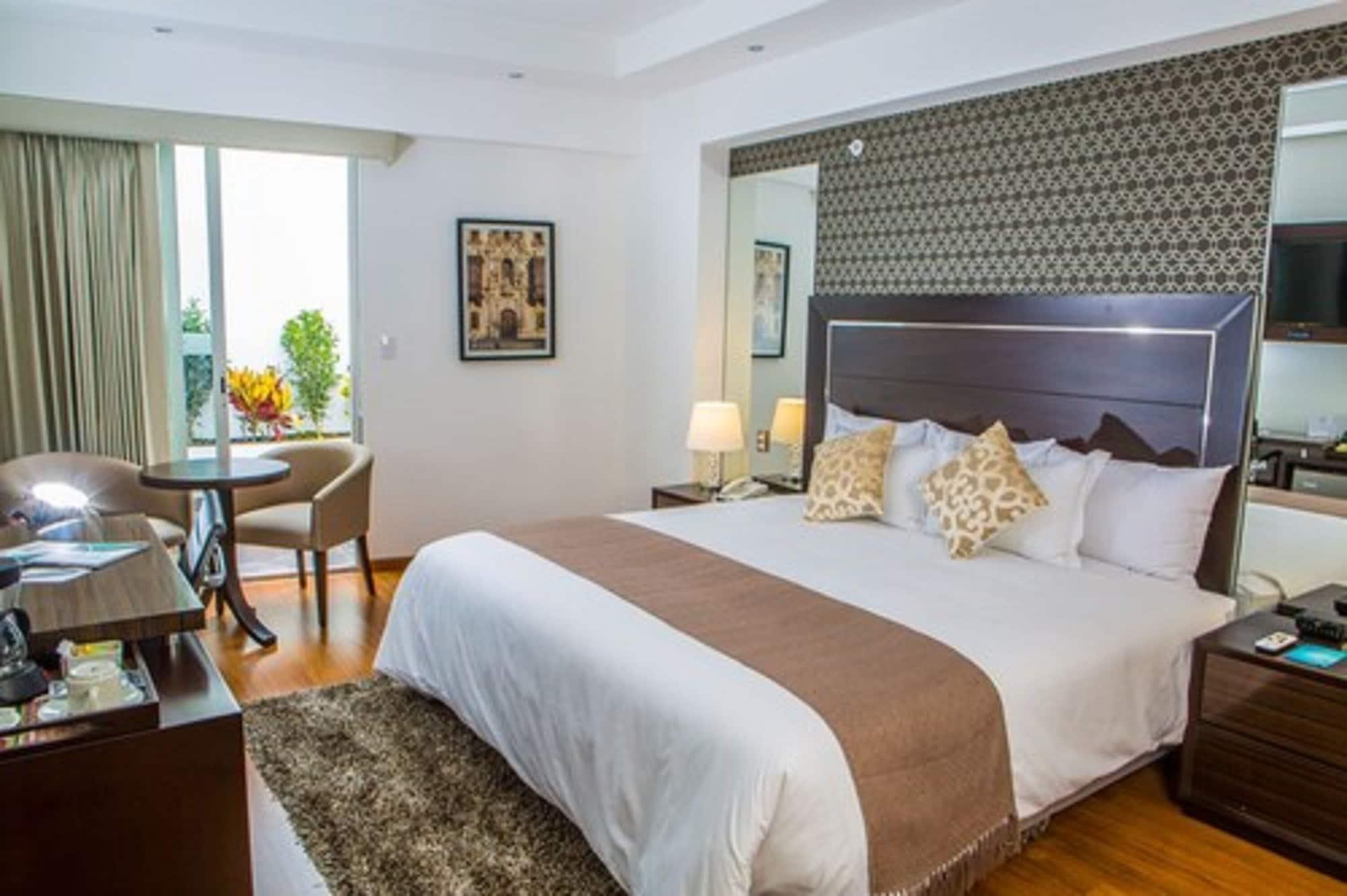 Jose Antonio Deluxe Hotel Lima Kültér fotó